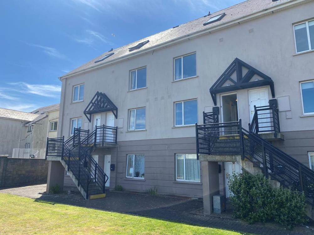 Holiday Apartment Iris Waterford Exterior photo